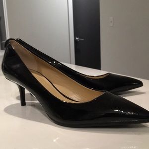 Kitten Heel Patent Leather Pumps - Size 7.5